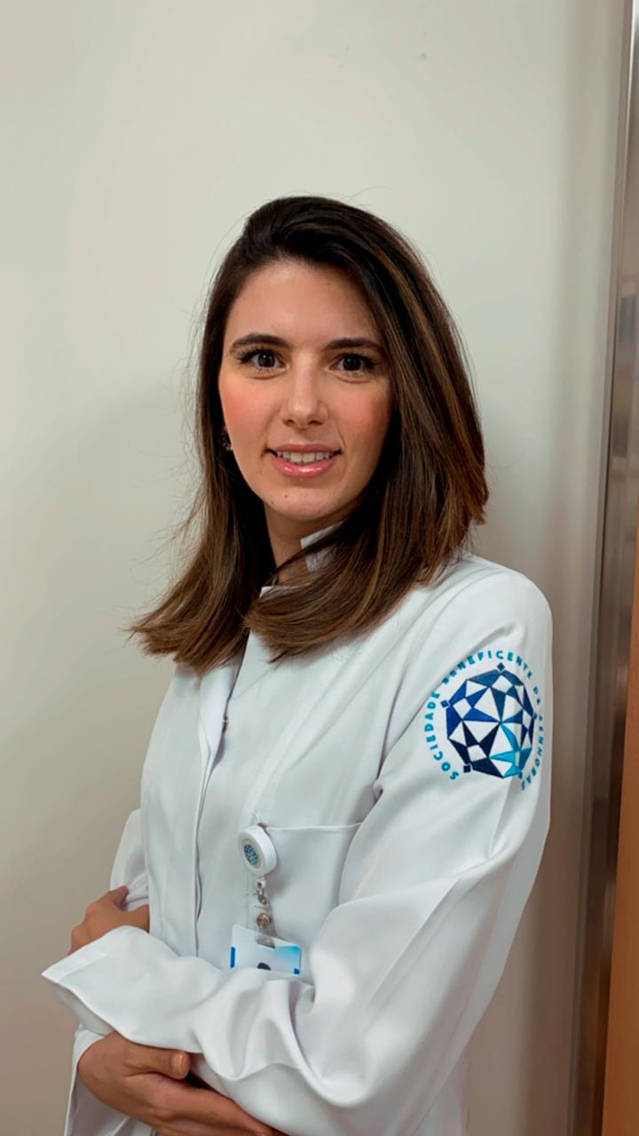 Dra. Giovana M. Daher Fagotti (CRM/DF: 26621)